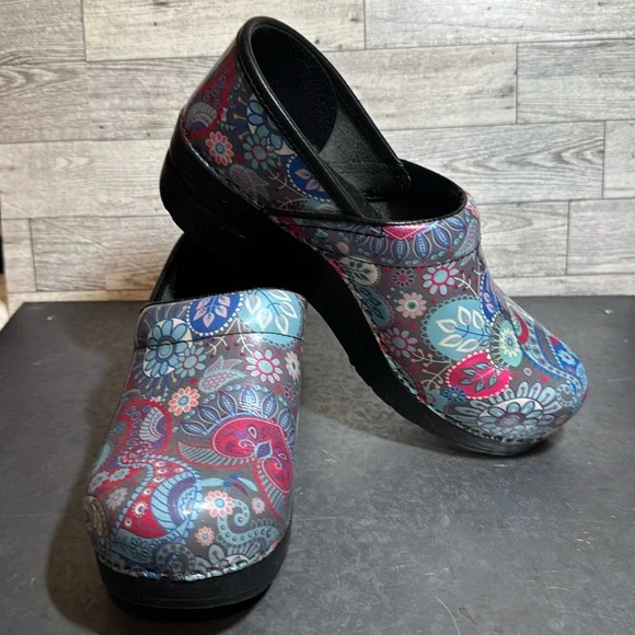 Dansko Women's Multi Colored Gray Paisley Clogs Comfort Shoes Size 38 Nurse Tech - Picture 1 of 11